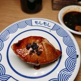 孩子多吃了不少也扭到了心仪的皮卡丘