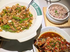 -费大厨辣椒炒肉(黄兴中心广场店)