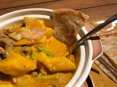 咖喱牛肉配手抓饼-T館·花园艺术餐厅