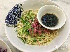 肉丁炸酱面-京味小馆老北京炸酱面
