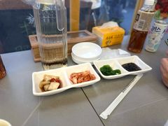 -豚妈妈汤饭·部队锅(南京东路店)