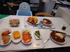 热熏三文鱼配刀豆色拉-宜家·瑞典风味餐厅(北京西红门店)