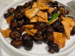 -梅飞酒家(名辉豪庭店)