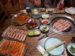 -明洞阿姨·韩式酱蟹烤肉·创意料理(三元桥店)