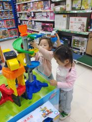 -玩具反斗城(万象汇店)