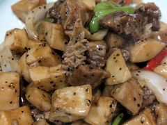 -鑫真味私房菜馆