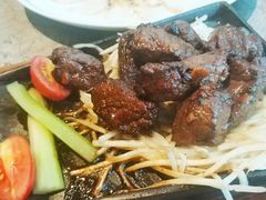 -穹六人间 people 6(岳阳路店)