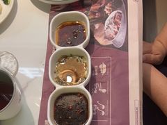 -洪氏嗨捞·广东猪肚鸡·椰子鸡火锅(西咸万象城店)