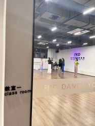 -防空洞舞蹈·瑜伽