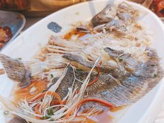 -石牌岭小亮蒸虾•湖北老字号(左岭店)