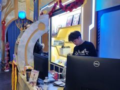 -暴风岛沉浸式体验馆(百联世纪店)