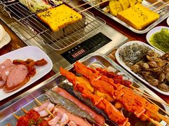 -哈尔滨小酒馆·鲜肉现穿自助烧烤(康新花园店)