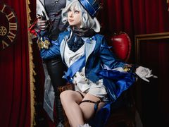 -米游妙妙屋cosplay换装自拍摄影体验馆