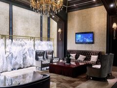 -王府井酒店(金桥港湾店)