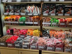 -良品铺子(白云新世界店)