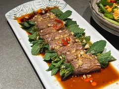 薄荷牛肉卷-云海肴·汽锅鸡·云南菜(高德置地店)