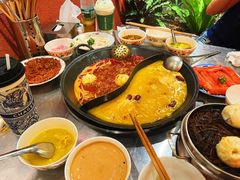 -朱光玉火锅馆(正弘城店)