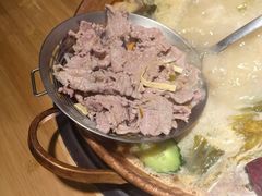 -洱火云南酸菜牛肉火锅(石景山当代商城店)