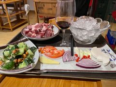-毛辣果·贵州红酸汤牛肉火锅(西单店)