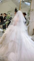 -艾米丽婚纱礼服