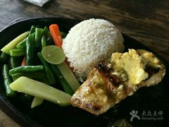 -Pundi Pundi Restaurant