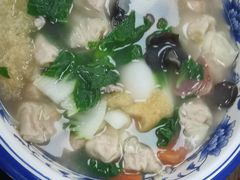 三鲜馄饨-刘长兴(逸仙桥店)