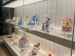 面包甜点陈列柜-好利来(西美花街店)
