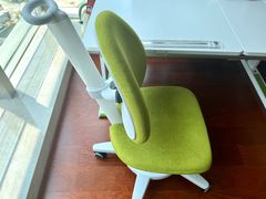 -moll学习桌椅(上海久光百货店)