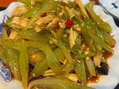 -袁小二大东北铁锅炖(吉祥村总部)