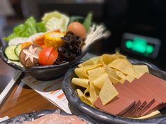 -呷哺呷哺(孝义万达店)