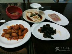 -浅深(世茂滨江精品店)