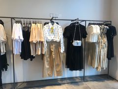 -URBAN REVIVO(西安Momopark店)