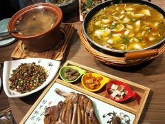 -有红鸡毛店·川菜(建设路店)