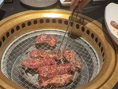 -山川小町·极番烧肉(新地假日广场店)