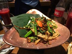 -云海肴·汽锅鸡·云南菜(天山百盛优客店)