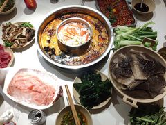 -岗上渣渣老火锅(两路口店)