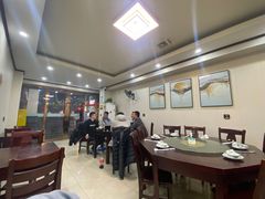 -余杨鸭鸭餐厅