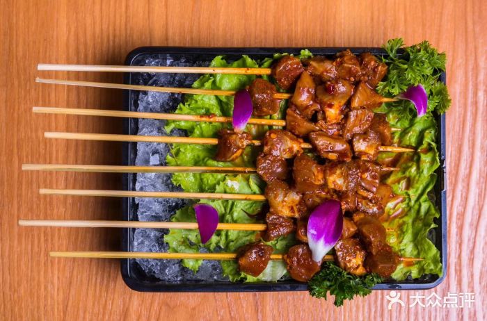 蛙语鲜牛蛙火锅(沙河口店)麻辣小郡肝图片