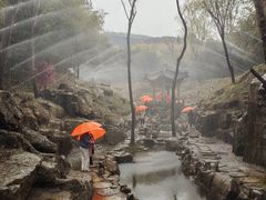 -雪山彩虹谷景区