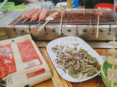 -哈尔滨小酒馆·鲜肉现穿自助烧烤(康新花园店)