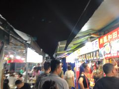 等位区-大学城夜市大排档(凤栖路店)