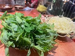 -周小明火锅(黑金冠社区店)