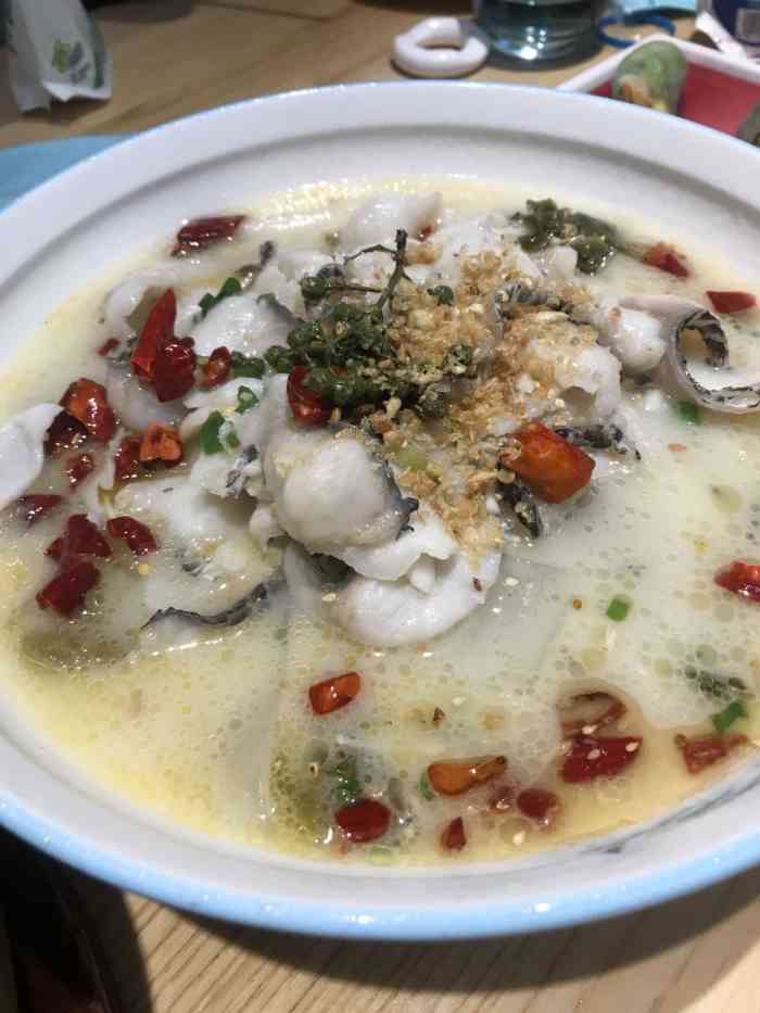 芷兰誉厨(金海国际店)-"老家新开的一家店,尝尝先 进门整体蓝.