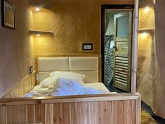 -天门沟九州驿站树上汤泉