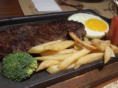 意国小镇西餐厅-意国小镇披萨牛排餐厅(万达广场店)