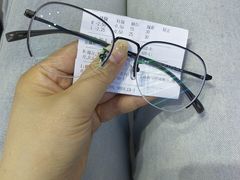 -罗伯特眼镜·蔡司官方授权(罗湖国贸店)