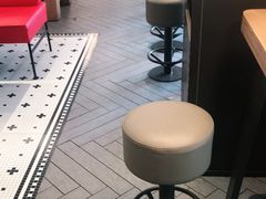 用餐区-肯德基(杭州银江宾馆店)