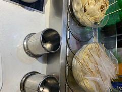 -百品聚旋转火锅(万德庄店)