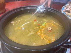 -菌之家·专业纯野生菌火锅·特色炒菌