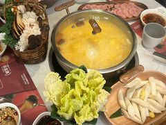 -洪氏嗨捞·猪肚鸡火锅(阳光天地店)